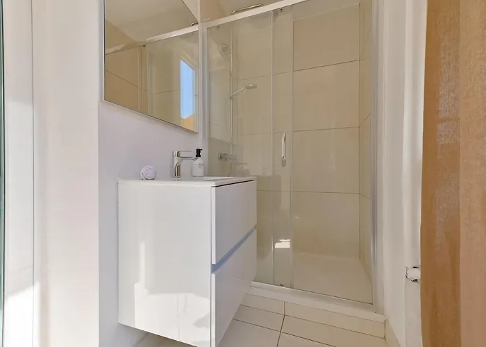 Rénové Hyper Centre- * Ajaccio (Corsica)