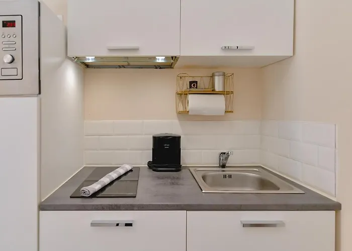 Renove Hyper Centre-